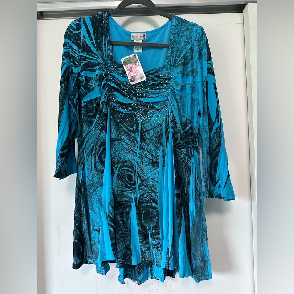 New Teal and Black Patterned Rhinestone Top